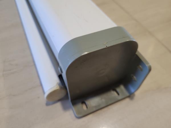 Projeksiyon perdesi 242 cm